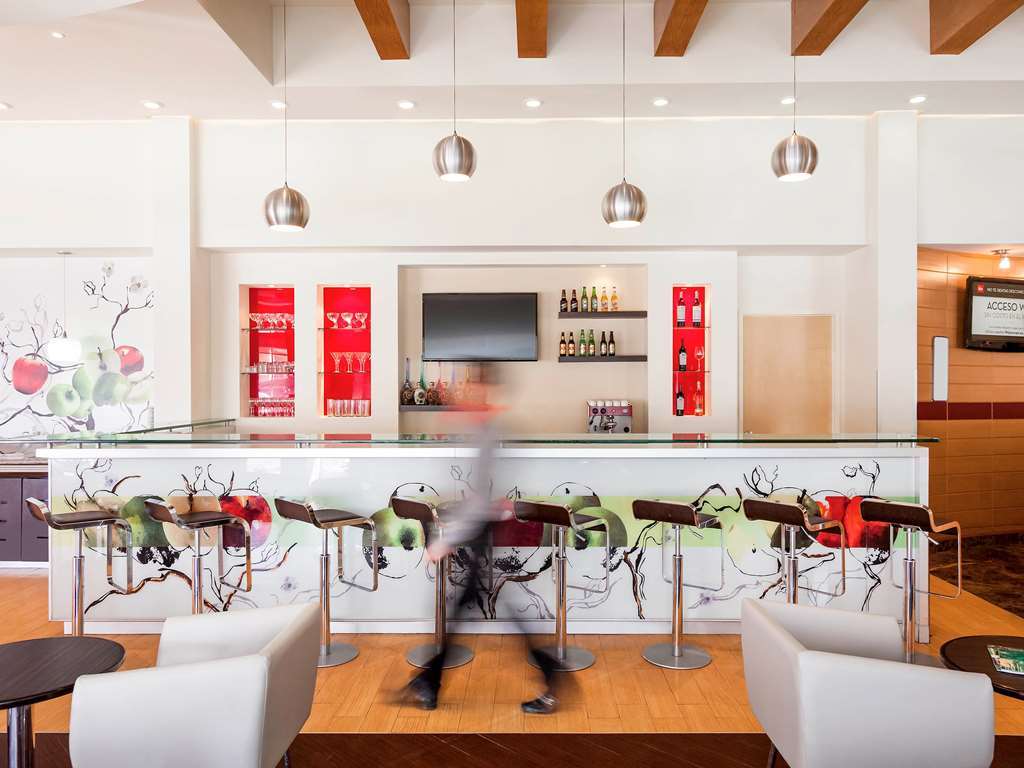 Hotel Ibis Chihuahua Restaurant photo
